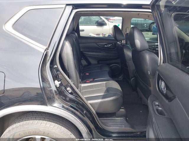 JN8AT2MT6JW464358 Nissan Rogue Sl