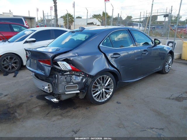 Lexus IS 300 2018 JTHBA1D2XJ5067134 Image 4