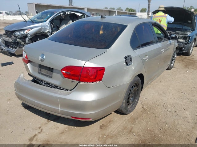 3VWD17AJ8EM271386 Volkswagen Jetta 1.8t Se