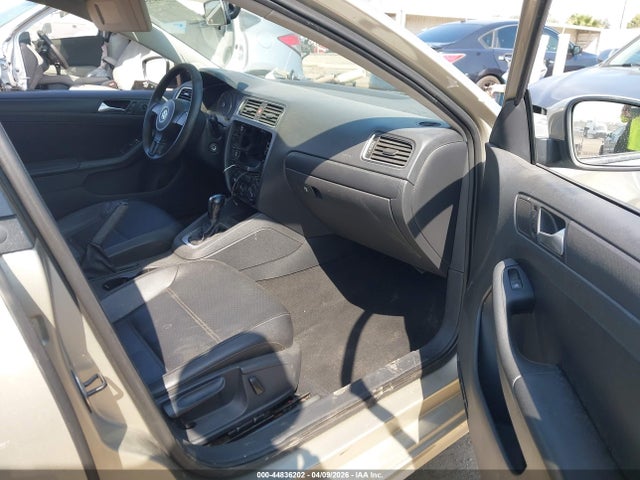 3VWD17AJ8EM271386 Volkswagen Jetta 1.8t Se