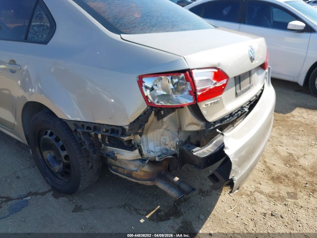 3VWD17AJ8EM271386 Volkswagen Jetta 1.8t Se