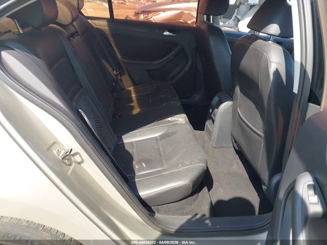 3VWD17AJ8EM271386 Volkswagen Jetta 1.8t Se