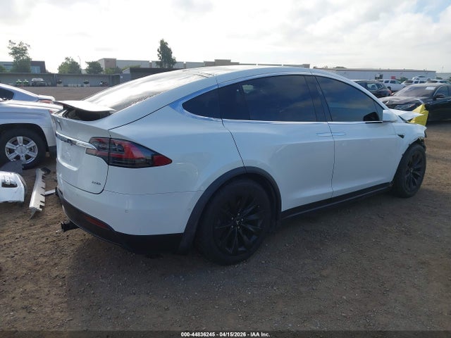 Продаж на аукціоні авто 2019 Tesla Model X, vin: 5YJXCAE28KF150450, номер лоту: 44836245