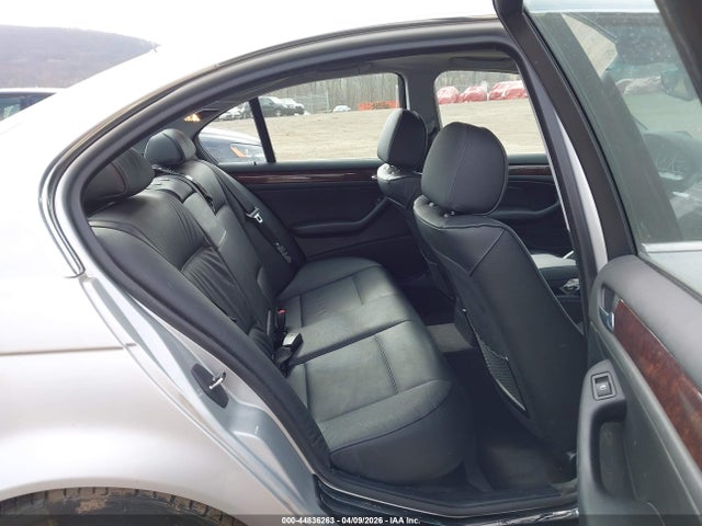 44836263 :رقم المزاد ، WBAEV53415KM41339 vin ، 2005 Bmw 330i مزاد بيع