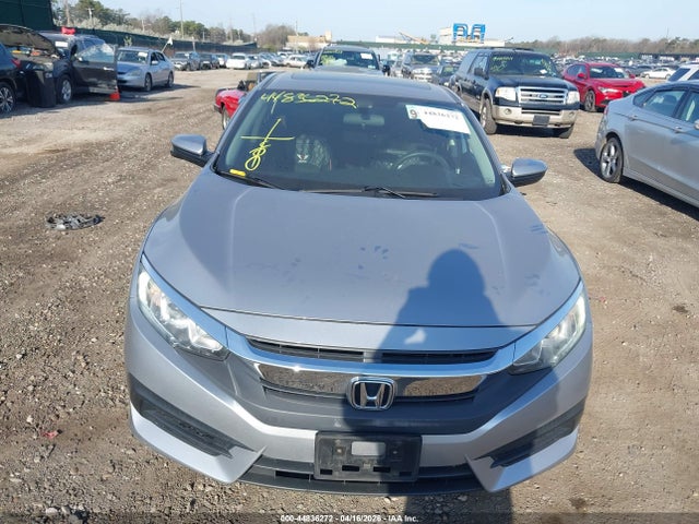 Продаж на аукціоні авто 2018 Honda Civic Ex, vin: 2HGFC2F78JH506966, номер лоту: 44836272
