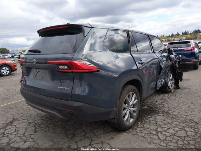 Toyota Grand Highlander Limited 2024 5TDAAAB55RS030766 Image 4