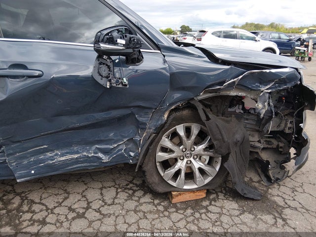 Toyota Grand Highlander Limited 2024 5TDAAAB55RS030766 Image 6