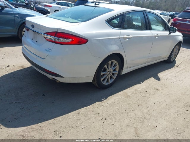 44836312 :رقم المزاد ، 3FA6P0HD3HR195784 vin ، 2017 Ford Fusion Se مزاد بيع