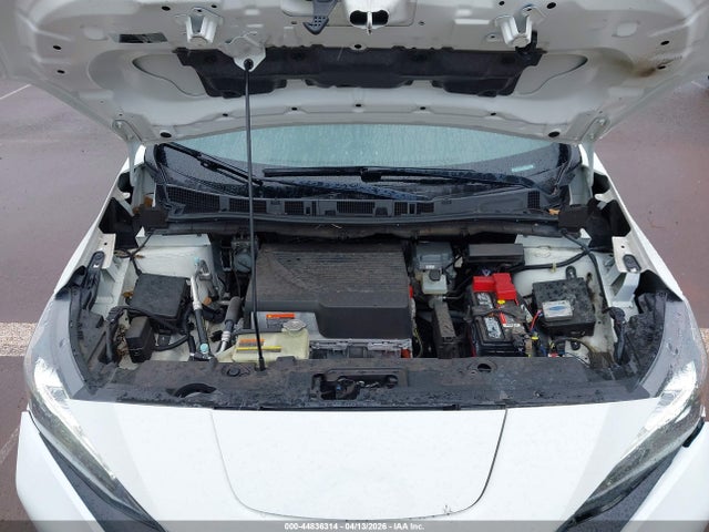 1N4AZ1CP7JC307096 Nissan LEAF SV