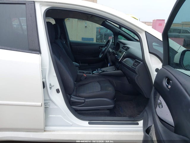 1N4AZ1CP7JC307096 Nissan LEAF SV