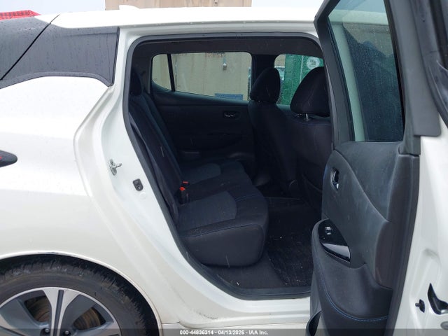 1N4AZ1CP7JC307096 Nissan LEAF SV