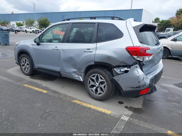 Subaru Forester Premium 2023 JF2SKADC2PH475949 Image 3