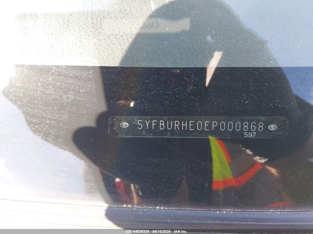 44836326 :رقم المزاد ، 5YFBURHE0EP000868 vin ، 2014 Toyota Corolla Le مزاد بيع