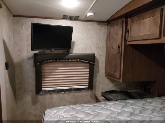51W123327M1022066 Outdoors Rv Timber Ridge