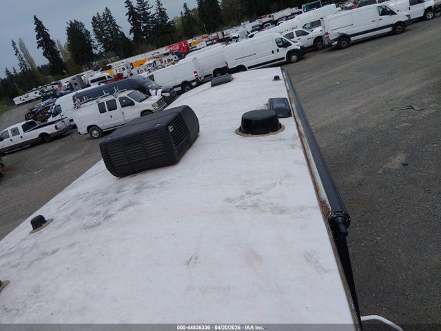 51W123327M1022066 Outdoors Rv Timber Ridge