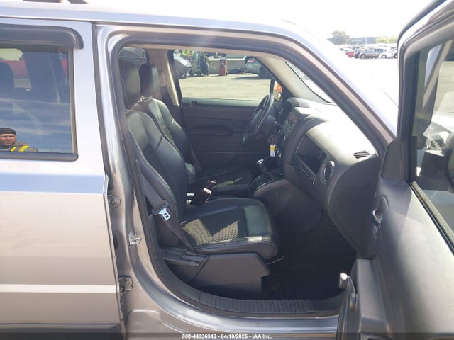 1C4NJRBB1HD114812 Jeep Patriot Sport Se 4x4
