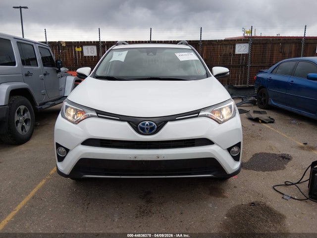 44836370 :رقم المزاد ، JTMRJREV6JD171438 vin ، 2018 Toyota Rav4 Hybrid Xle مزاد بيع