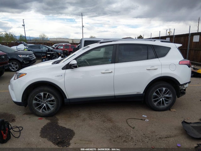 44836370 :رقم المزاد ، JTMRJREV6JD171438 vin ، 2018 Toyota Rav4 Hybrid Xle مزاد بيع