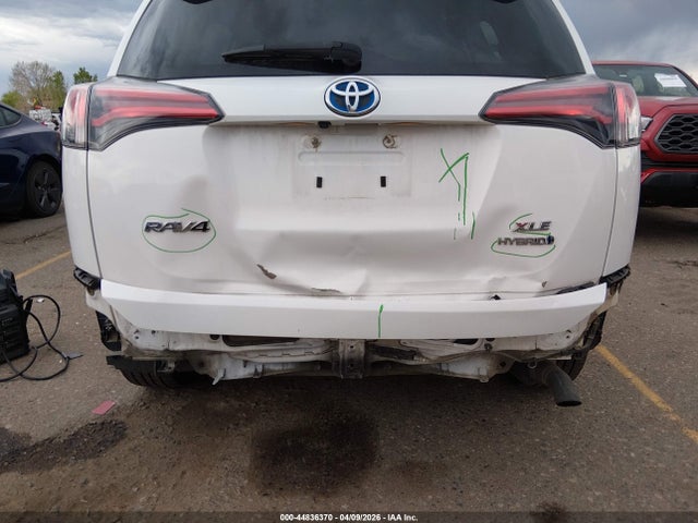 44836370 :رقم المزاد ، JTMRJREV6JD171438 vin ، 2018 Toyota Rav4 Hybrid Xle مزاد بيع