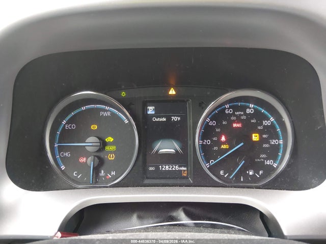 44836370 :رقم المزاد ، JTMRJREV6JD171438 vin ، 2018 Toyota Rav4 Hybrid Xle مزاد بيع