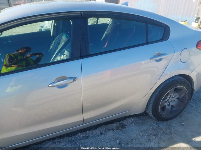 2015 Kia Forte Lx მანქანა იყიდება აუქციონზე, vin: KNAFK4A63F5361133, აუქციონის ნომერი: 44836392