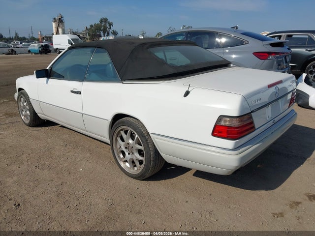 1995 MERCEDES-BENZ E WDBEA66EXSC281149 Photo 2