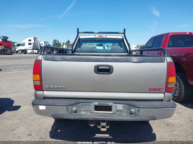 44836419 :رقم المزاد ، 1GTGC24U8YE128435 vin ، 2000 Gmc Sierra 2500 Sle مزاد بيع