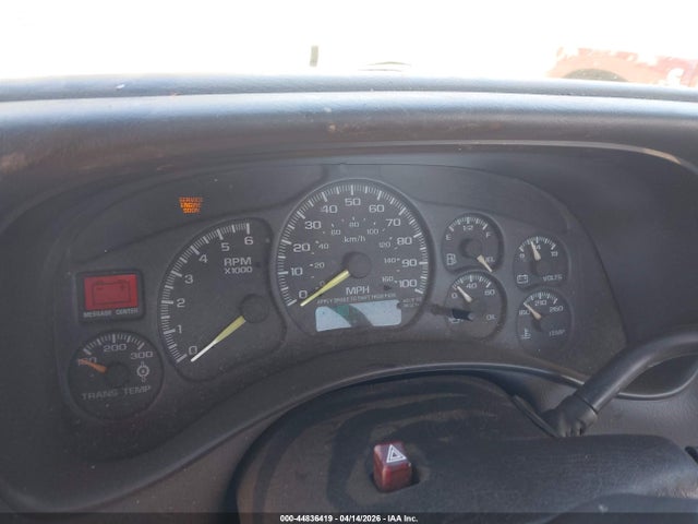 44836419 :رقم المزاد ، 1GTGC24U8YE128435 vin ، 2000 Gmc Sierra 2500 Sle مزاد بيع