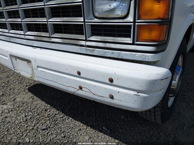 44836434 :رقم المزاد ، 2B7JB31Z2KK386760 vin ، 1989 Dodge Ram Van B350 مزاد بيع