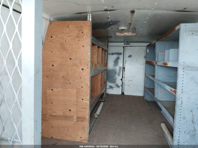 44836434 :رقم المزاد ، 2B7JB31Z2KK386760 vin ، 1989 Dodge Ram Van B350 مزاد بيع