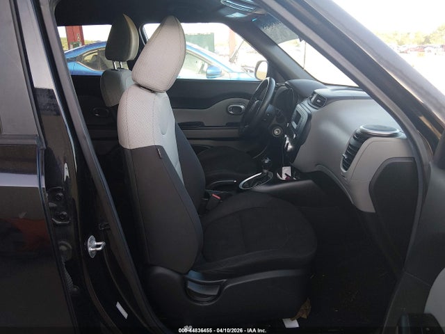 2015 Kia Soul მანქანა იყიდება აუქციონზე, vin: KNDJN2A20F7211071, აუქციონის ნომერი: 44836455