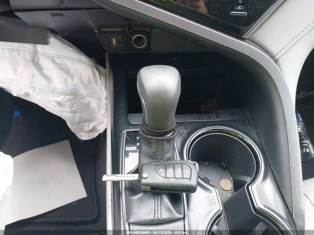 4T1B11HK9KU207835 Toyota CAMRY SE