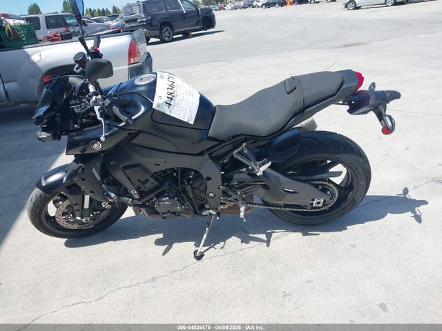 JYARN79Y5PA000490 Yamaha Mtn1000 C