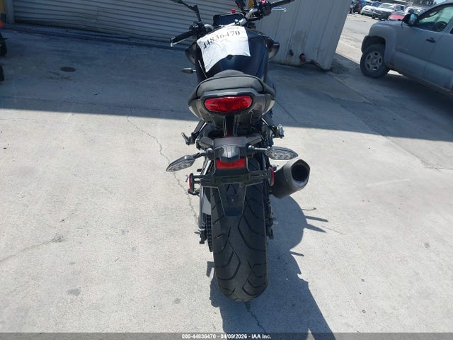 JYARN79Y5PA000490 Yamaha Mtn1000 C