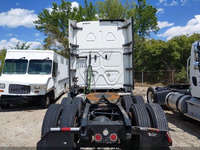 Продажа на аукционе авто 2019 Freightliner Cascadia 125, vin: 3AKJGLDR8KDKM2399, номер лота: 44836471