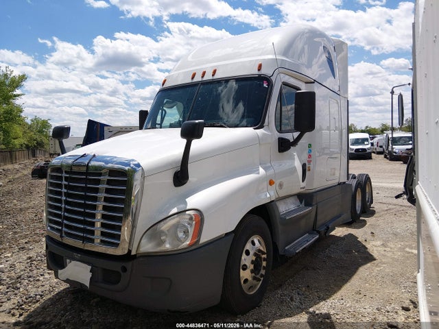 Продажа на аукционе авто 2019 Freightliner Cascadia 125, vin: 3AKJGLDR8KDKM2399, номер лота: 44836471