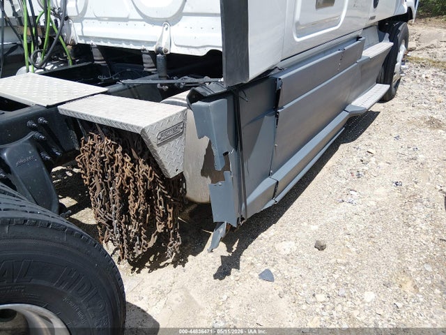 Продажа на аукционе авто 2019 Freightliner Cascadia 125, vin: 3AKJGLDR8KDKM2399, номер лота: 44836471