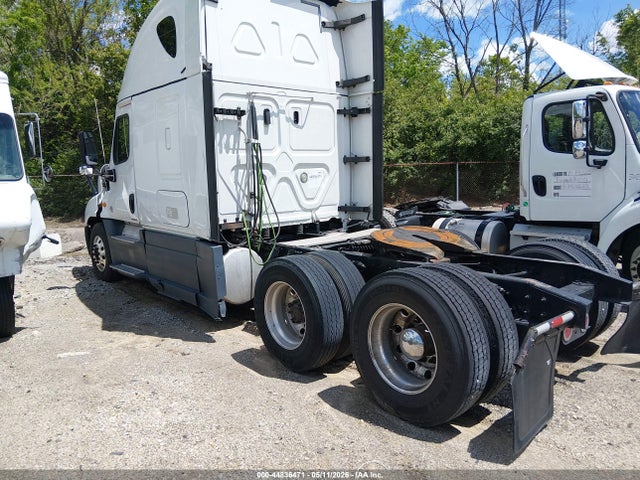 Продажа на аукционе авто 2019 Freightliner Cascadia 125, vin: 3AKJGLDR8KDKM2399, номер лота: 44836471