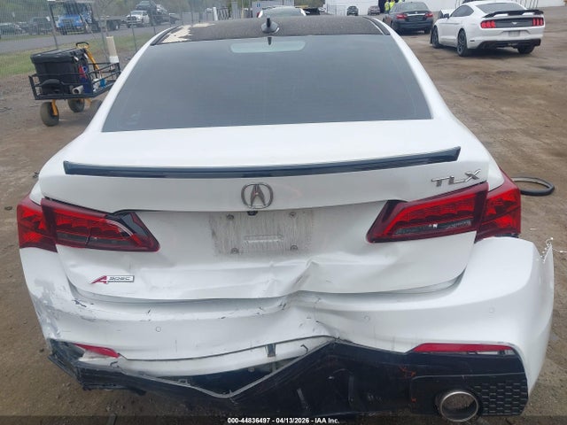 Продаж на аукціоні авто 2020 Acura Tlx A-spec/a-spec W/red Leather, vin: 19UUB1F63LA000555, номер лоту: 44836497