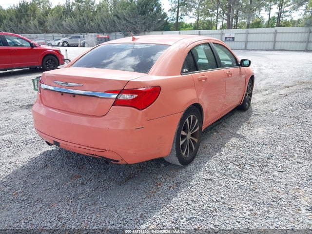44836500 :رقم المزاد ، 1C3CCBBG0DN744334 vin ، 2013 Chrysler 200 Touring مزاد بيع