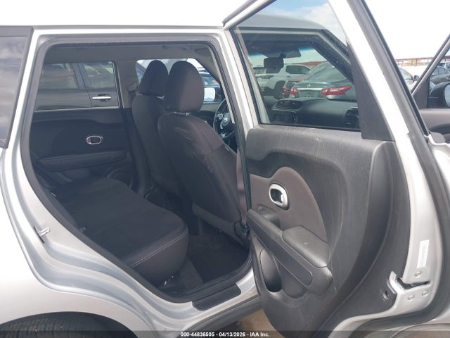 KIA Soul 2015 KNDJN2A29F7776371 Image 8