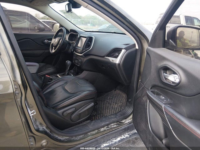 Продаж на аукціоні авто 2015 Jeep Cherokee Trailhawk, vin: 1C4PJMBS4FW576262, номер лоту: 44836538