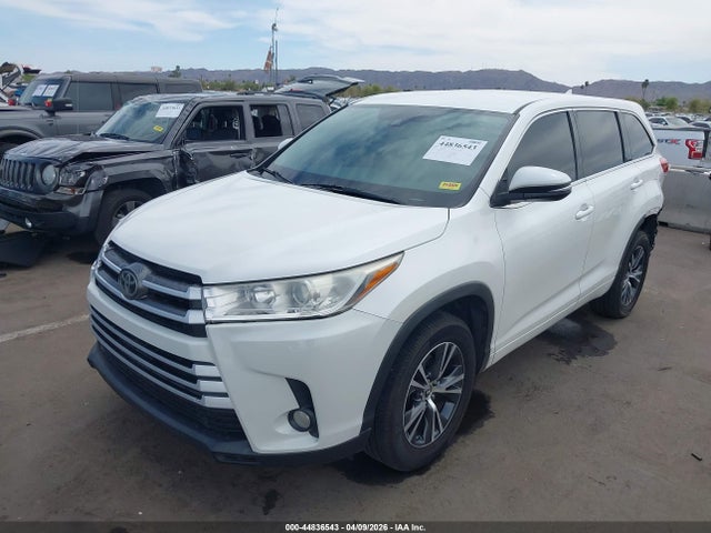 Toyota Highlander Le Plus 2017 5TDZZRFH3HS222166 Image 2
