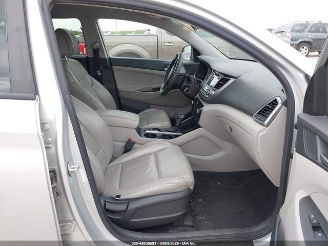 2016 Hyundai Tucson Eco მანქანა იყიდება აუქციონზე, vin: KM8J33A29GU168568, აუქციონის ნომერი: 44836591