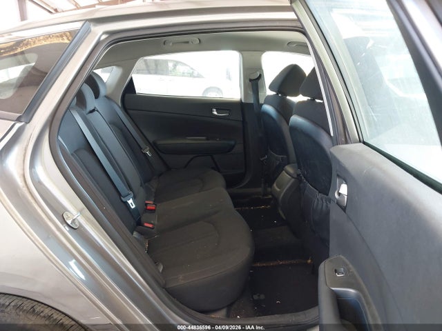 5XXGT4L33GG099618 KIA Optima Lx