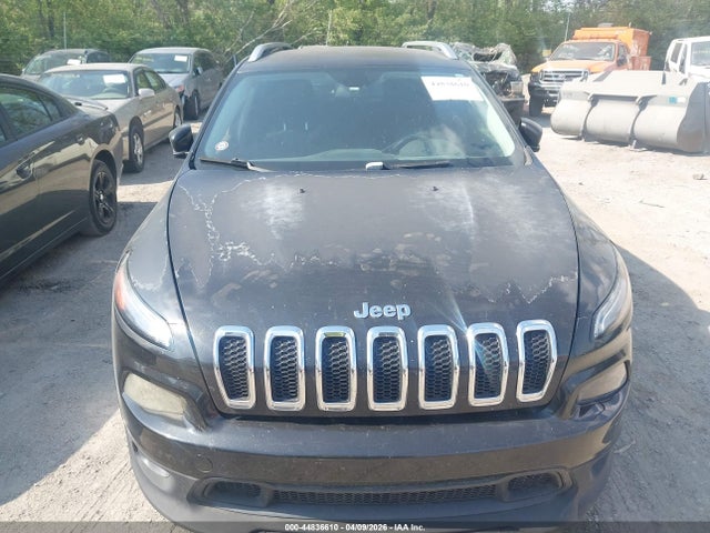 2014 Jeep Cherokee Latitude მანქანა იყიდება აუქციონზე, vin: 1C4PJLCB4EW323482, აუქციონის ნომერი: 44836610
