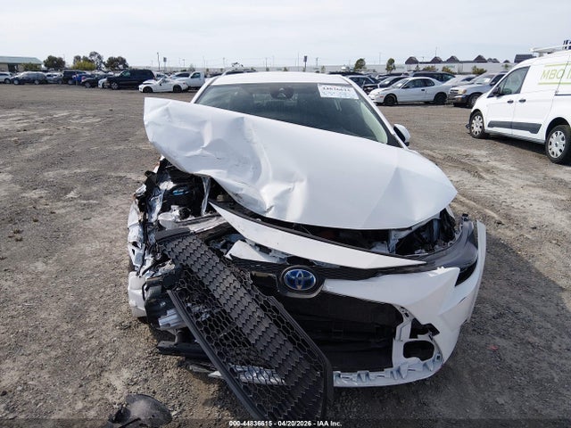 Toyota Corolla Hybrid Le 2022 JTDEAMDE5N3013400 Image 10