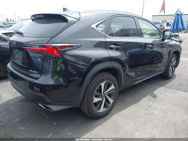JTJYARBZ1K2117588 Lexus NX 300