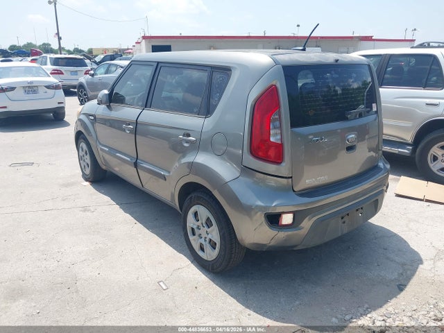 44836653 :رقم المزاد ، KNDJT2A5XD7568688 vin ، 2013 Kia Soul مزاد بيع