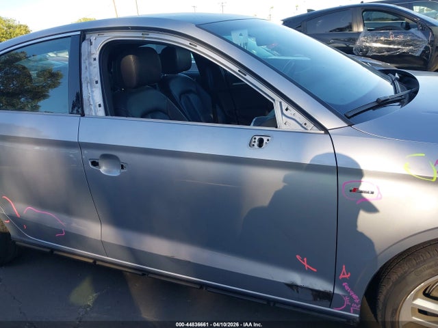 Продажа на аукционе авто 2017 Audi A3 2.0t Premium, vin: WAUGUGFF9H1035811, номер лота: 44836661